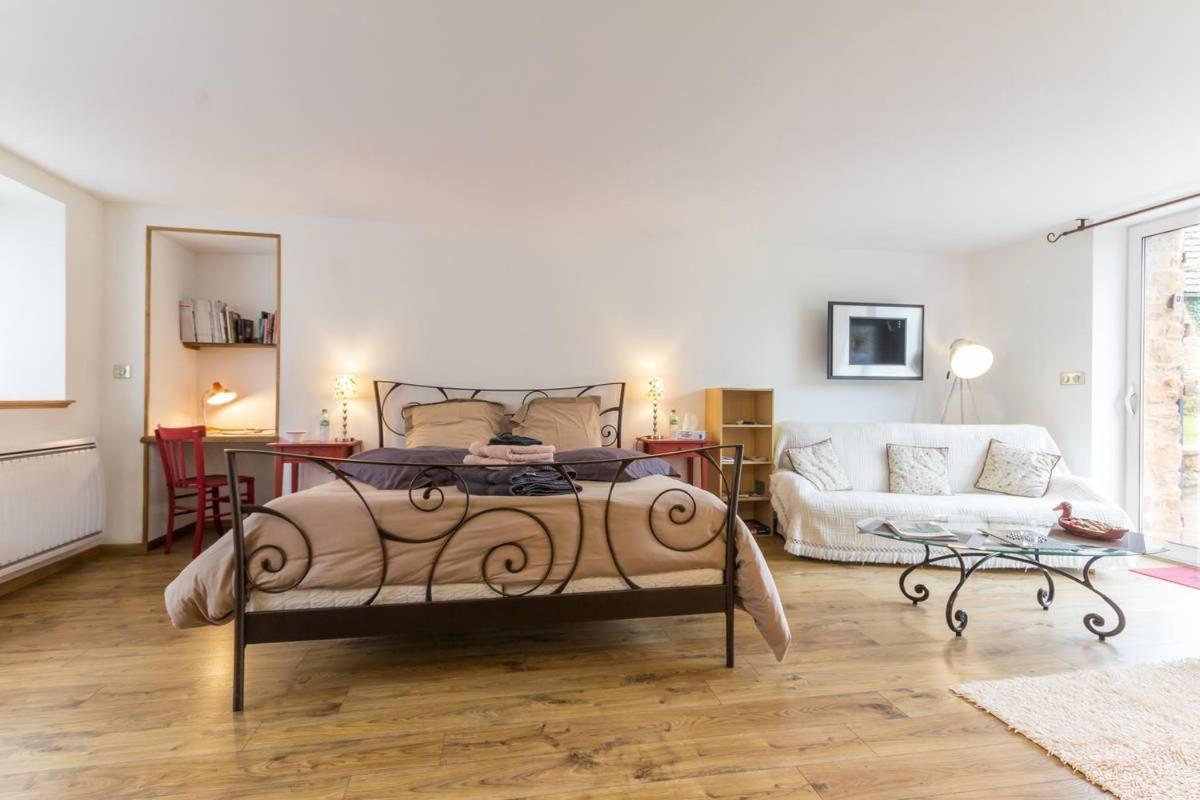L'Escale Du Banquet Bed and Breakfast Mhère Εξωτερικό φωτογραφία