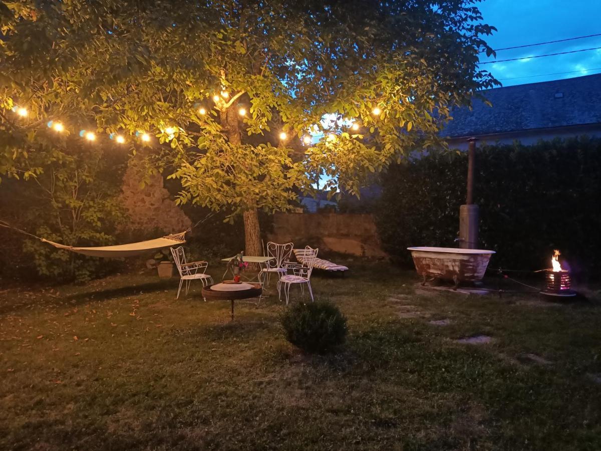 L'Escale Du Banquet Bed and Breakfast Mhère Εξωτερικό φωτογραφία